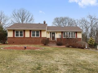 521 Whiton Rd, Branchburg, NJ 08853