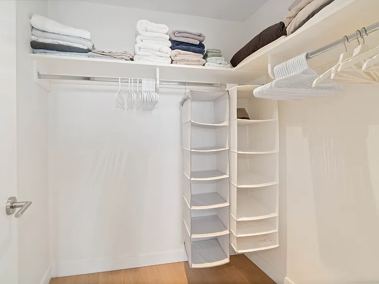 777 Richards St #D42 — Photo 5