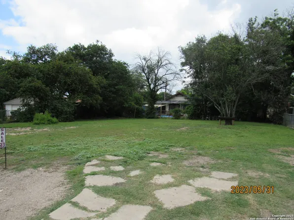259 Weaver St LOT 33  3, San Antonio, TX 78210