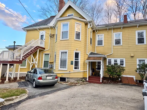 13 Edwards St, Southbridge, MA 01550