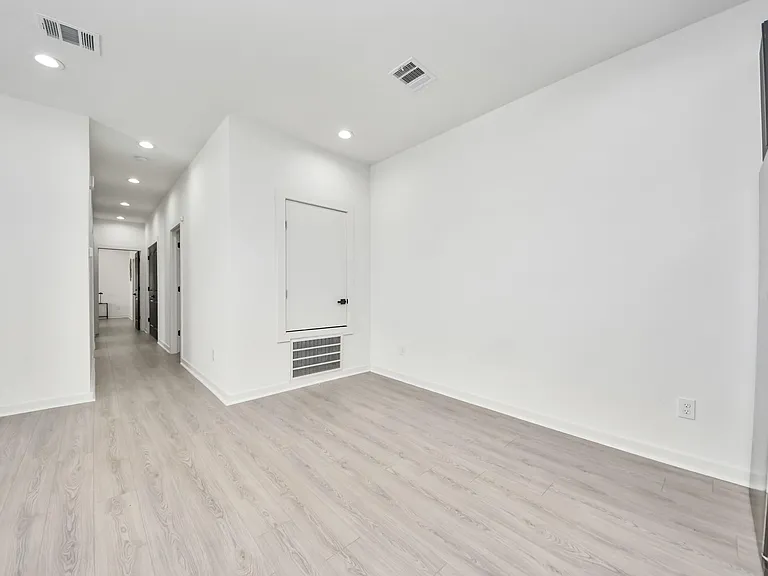 9732 Tuffly St #B — Photo 10