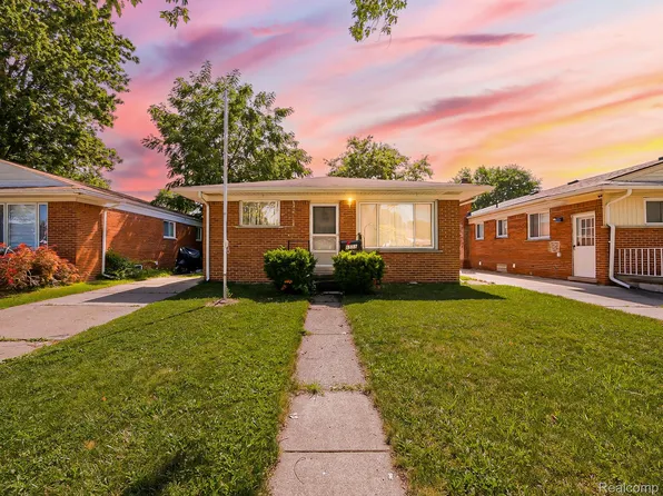 6558 Berwyn St, Dearborn Heights, MI 48127
