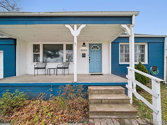 3rd image of 4243 Riverside Dr