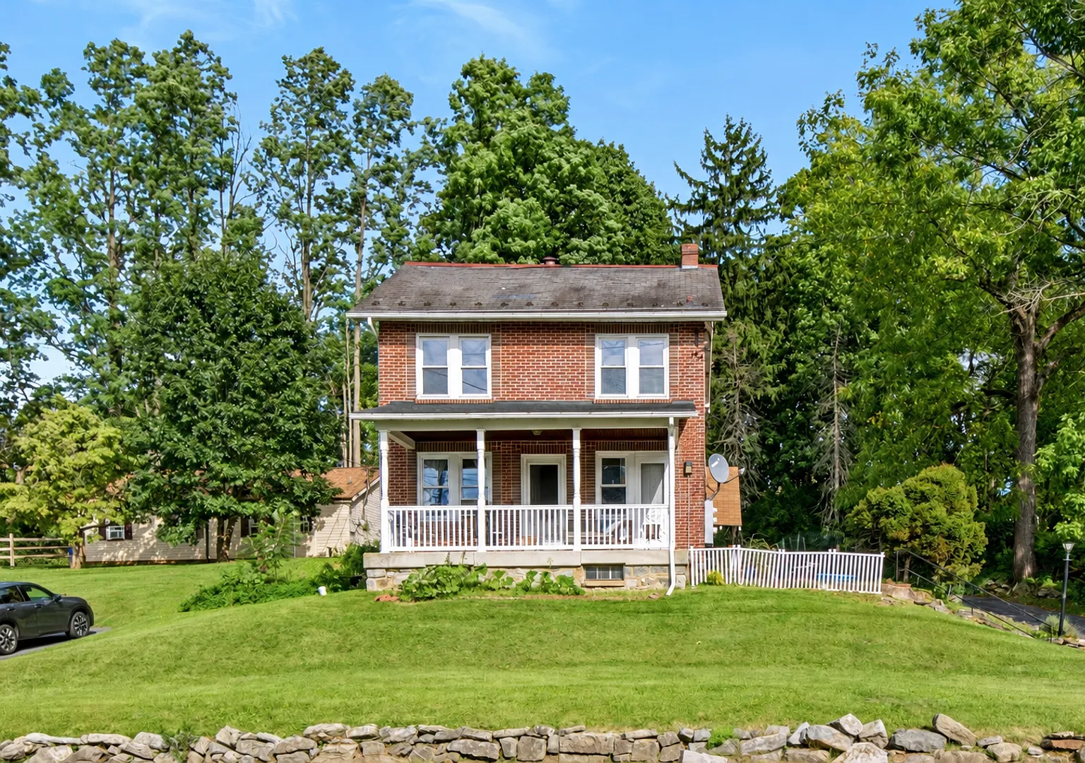 2506 Willow Park Rd — Photo 1