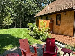 12 S Vine Ln, West Tisbury, MA 02575