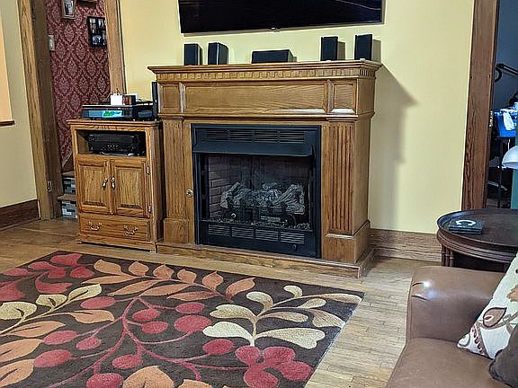 5th image of 965 S 10th St