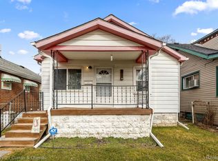 328 W Milton Ave, Hazel Park, MI