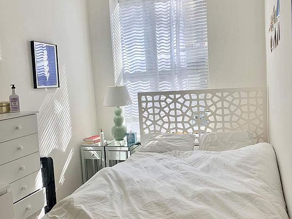 3rd image of 157 W 75th St APT 1A