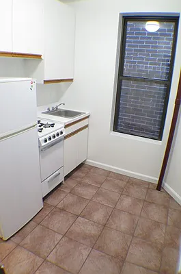 Rented by Glasser Realty LLC | media 12