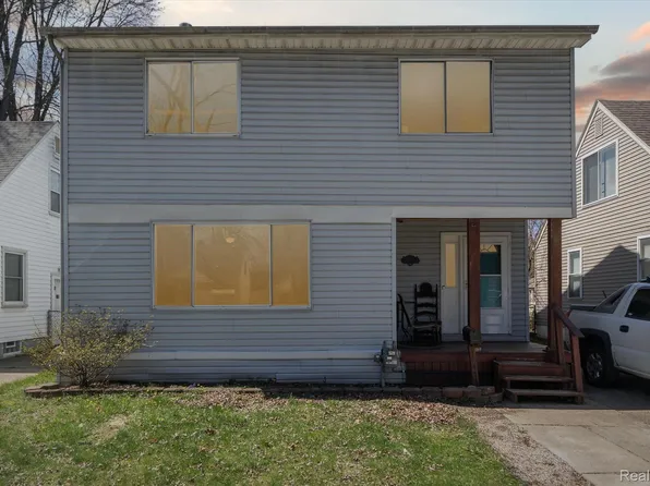 18477 Negaunee, Redford, MI 48240
