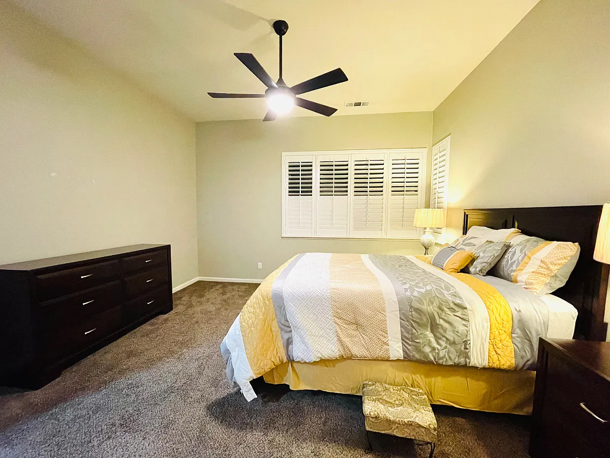 4 bed, 1810 sqft, $2,800 — Photo 3