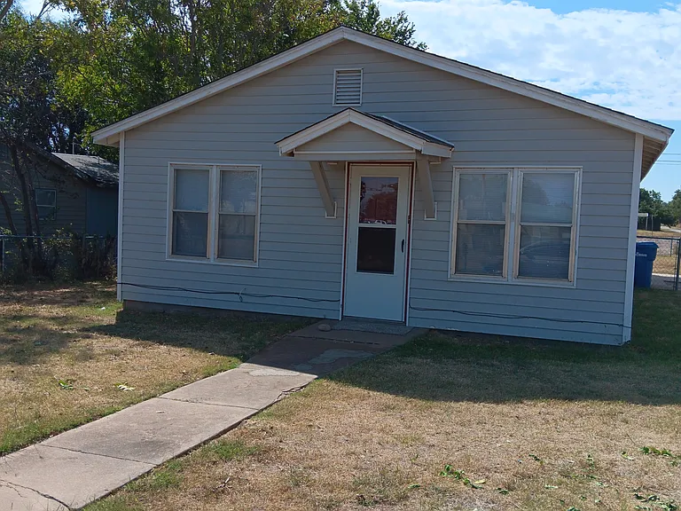 301 E State Ave — Photo 1