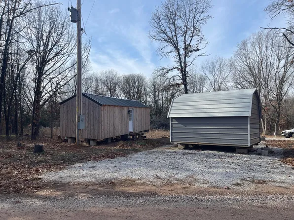 7700 S 2251st Road, Humansville, MO 65674