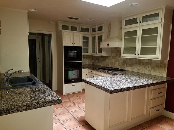3rd image of 1400 Pebble Ct