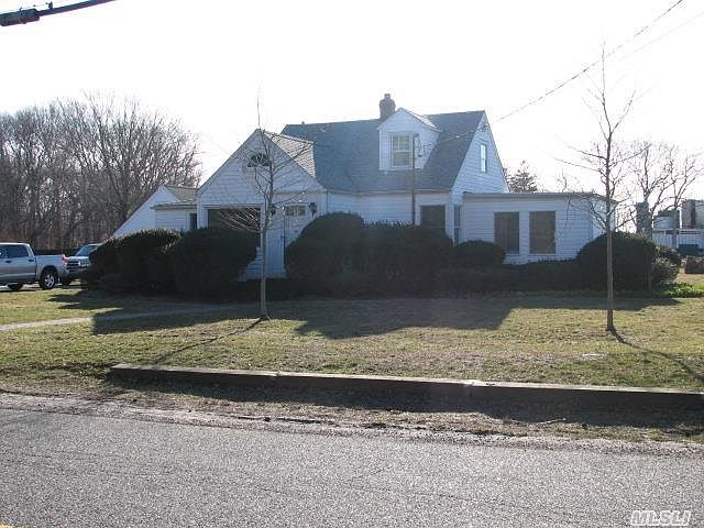 1st image of 134 Brookfield Ave
