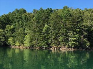 768 Rocky Point Dr, Morganton, GA 30560