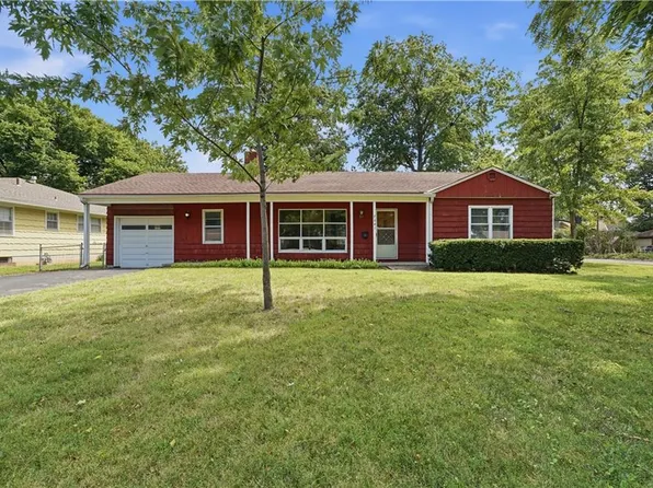 7641 Santa Fe Dr, Overland Park, KS 66204