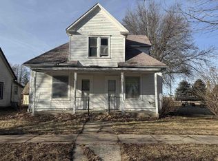 424 N Madison St, Brainard, NE 68626