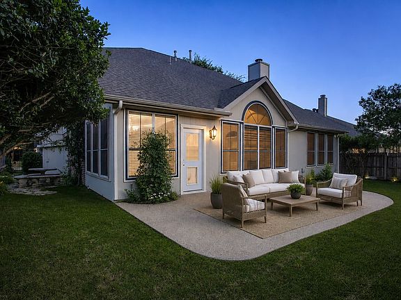 4th image of 625 Willowwood Trl
