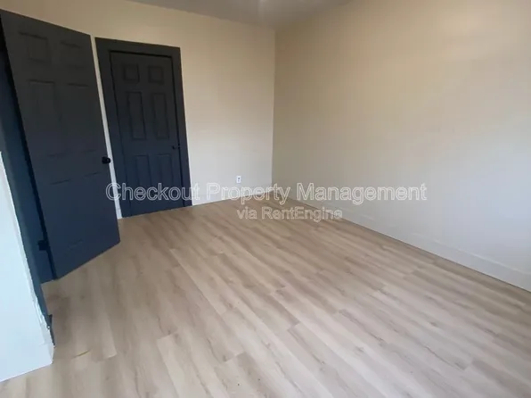 4301 Potomac St APT 2E, Saint Louis, MO 63116