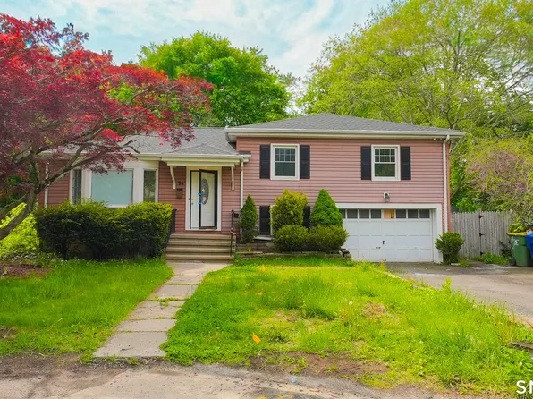 24 Sunfield Circle, Waterbury, CT 06708