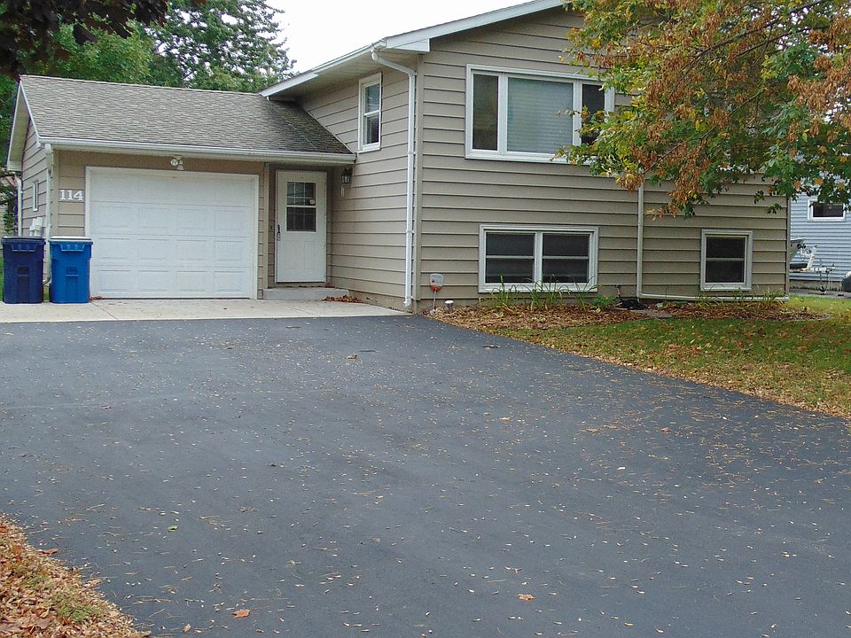 1st image of 114 4th Ave SE