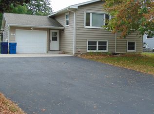 114 4th Ave SE, Saint Joseph, MN 56374