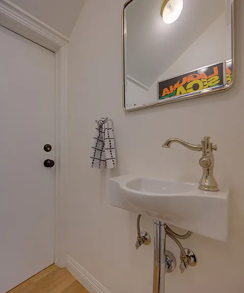 1007 Carol Dr — Photo 10