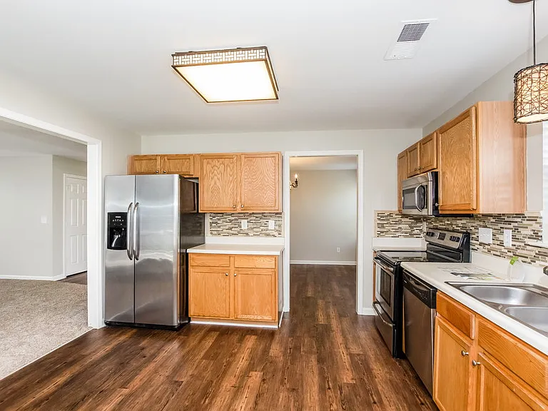 11909 Aubreywood Dr — Photo 7