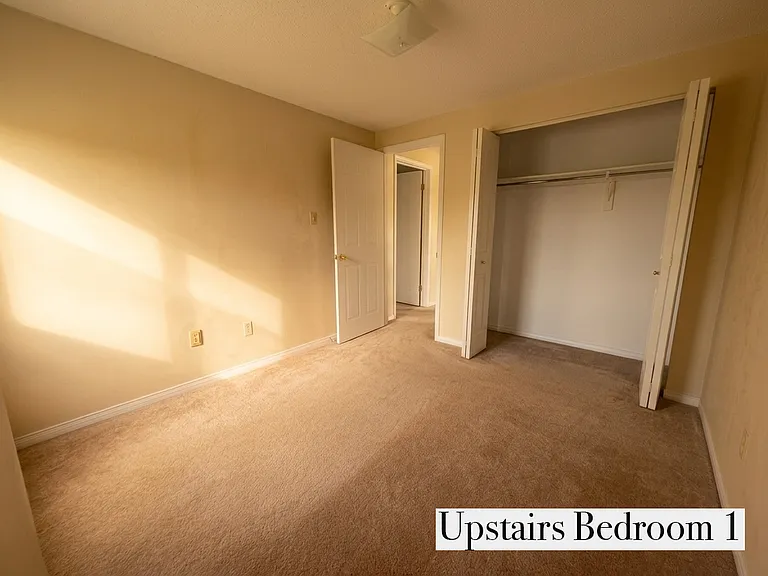 1055 Gordon St #38 — Photo 9