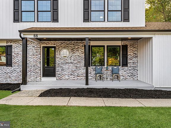 3rd image of 88 Peregrine Dr