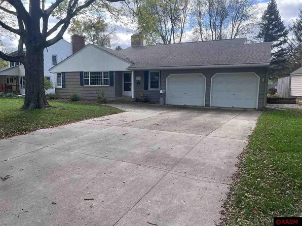 145 N Morningside Dr, Le Sueur, MN 56058