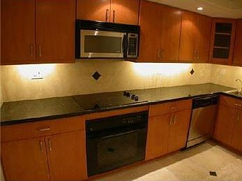 4th image of 6039 Collins Av 1531 #1531