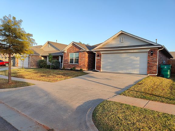 2nd image of 2724 NW 189th St