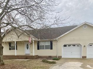 1656 Dallas Lake Rd, Hixson, TN 37343