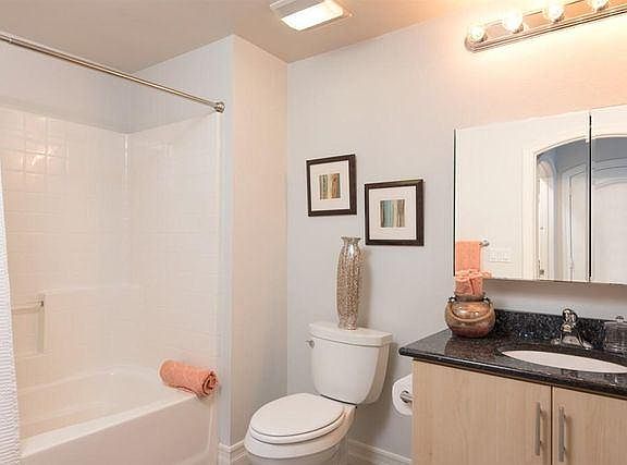 4th image of 1225 Island Ave #92101