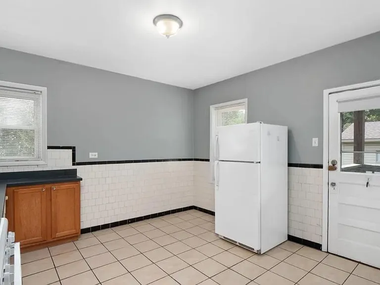 4800 Goethe Ave #1E — Photo 8