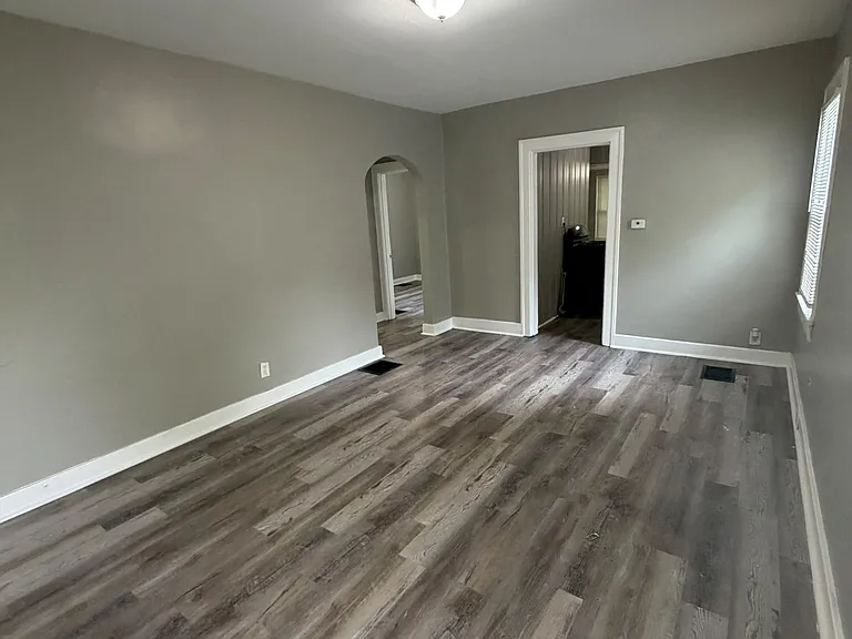 1106 Euclid Ave #1 — Photo 3