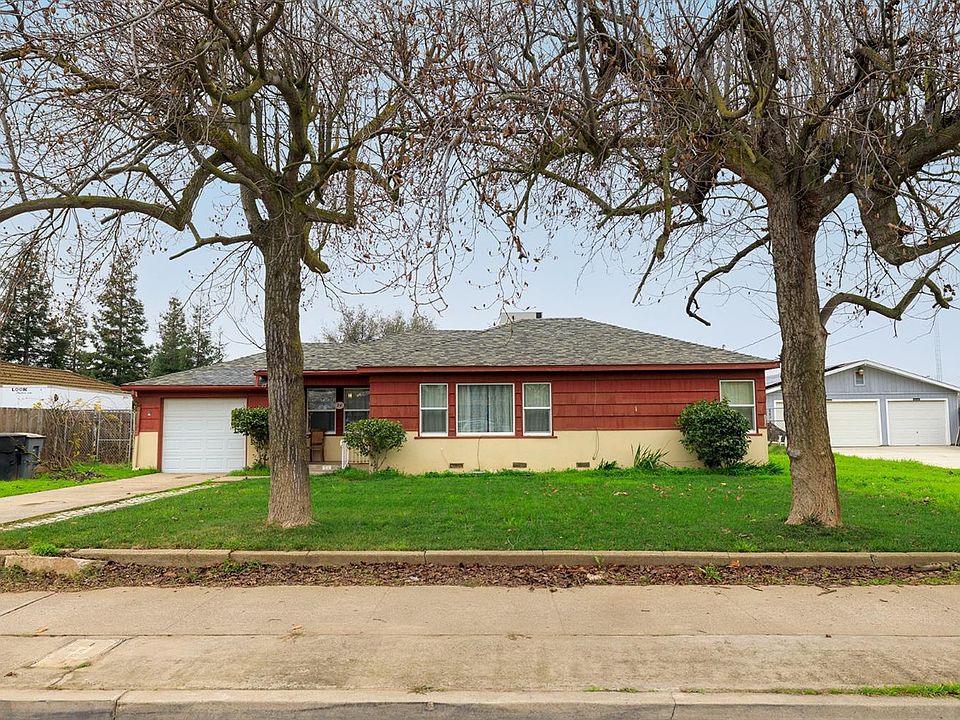 1st image of 24 N Oak Ave