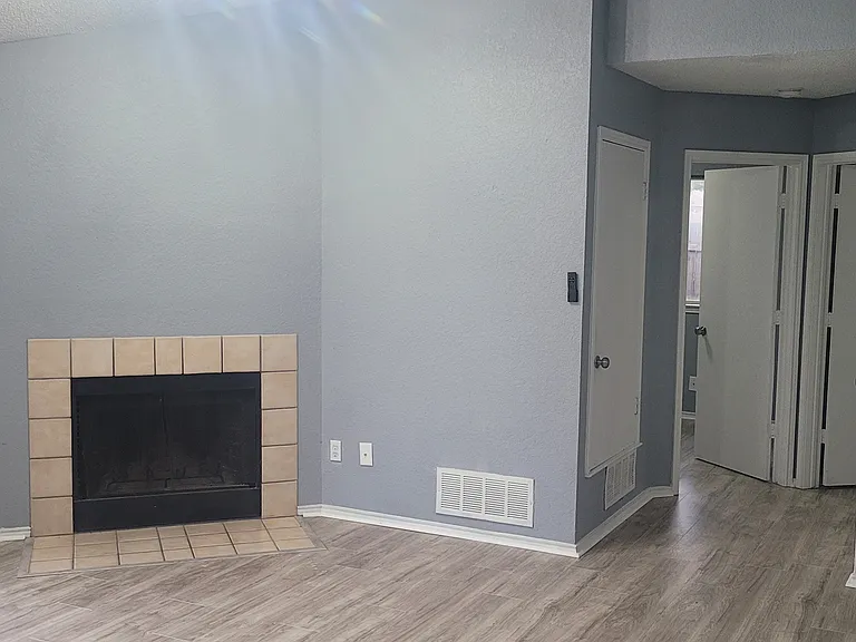 4517 Ebbtide Ct — Photo 12