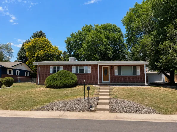 895 Holland St, Lakewood, CO 80215