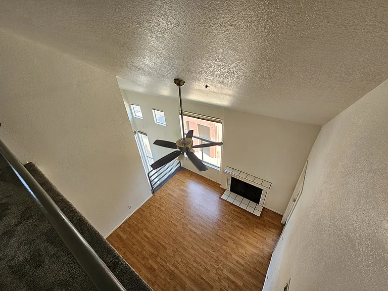 154 W 5th St — Photo 26