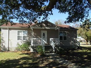 48 Packenham Ave, Chalmette, LA 70043
