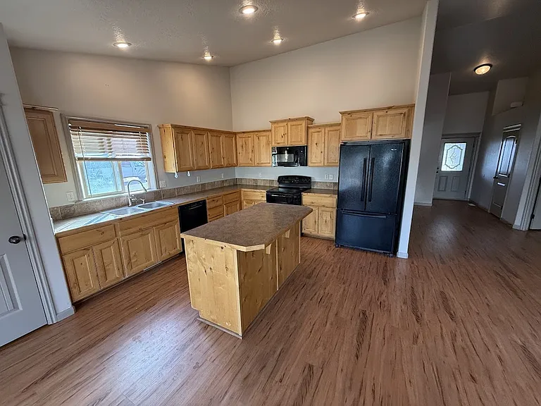 6028 S Red Crest Ave — Photo 14