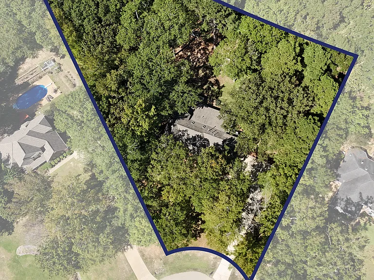 114 Ethan Cv — Photo 36
