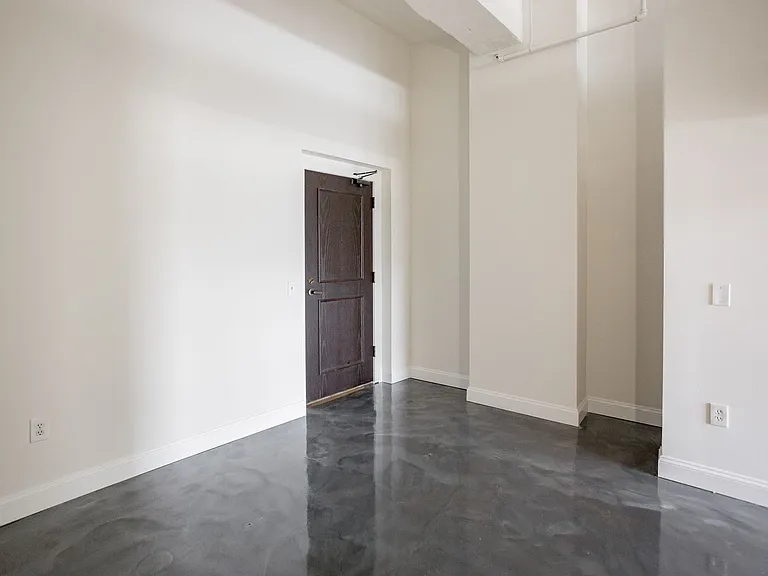 Garfield Lofts — Photo 28