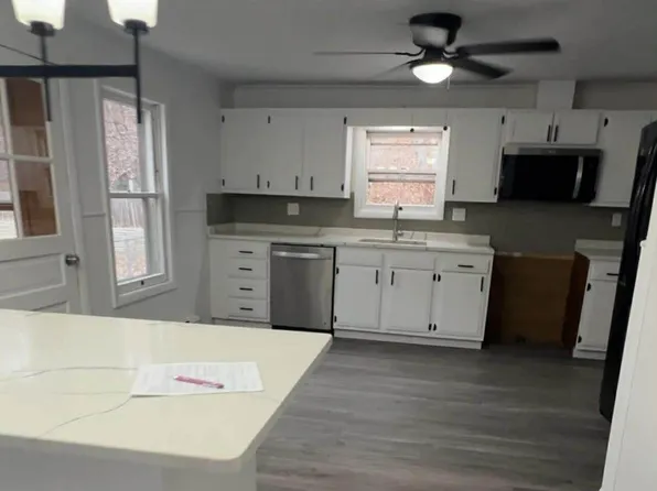 53-55 Quality St, Adams, MA 01220