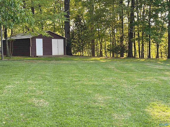 4th image of 3553 Creek Path Rd