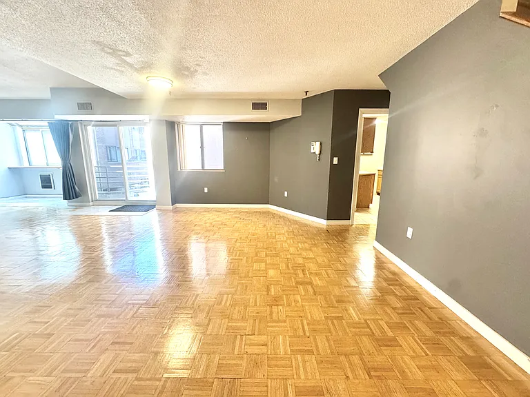 147A Kelton St #715 — Photo 3