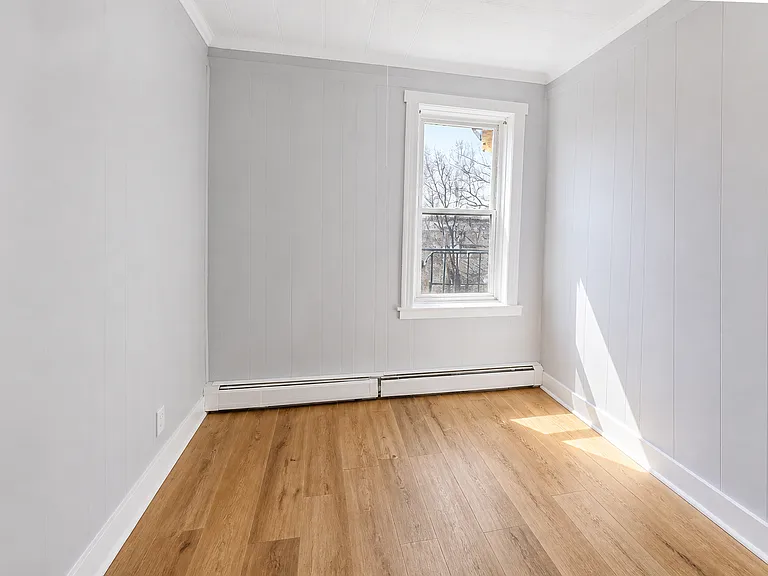 9 Grant Ave #3L1 — Photo 8